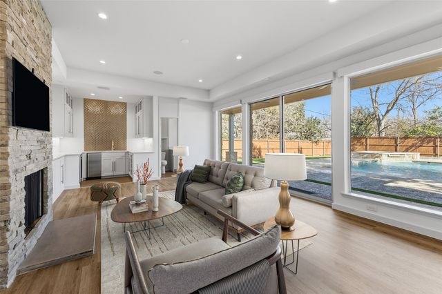 6470 Kirkwood Road, Fort Worth, TX 76116