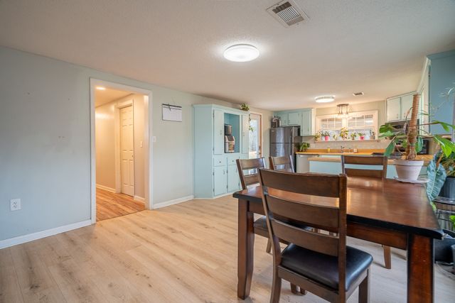 734 N Military St, Loretto, TN 38469