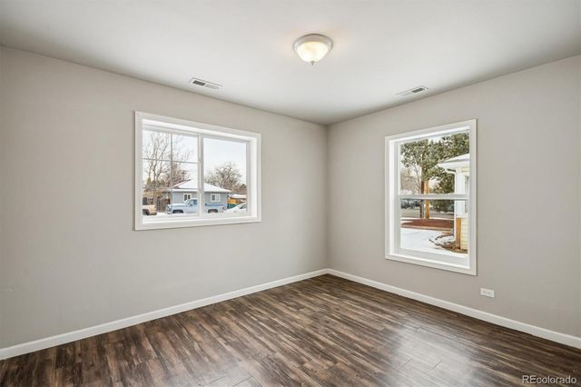 1680 Newark Street, Aurora, CO 80010