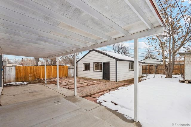 1680 Newark Street, Aurora, CO 80010