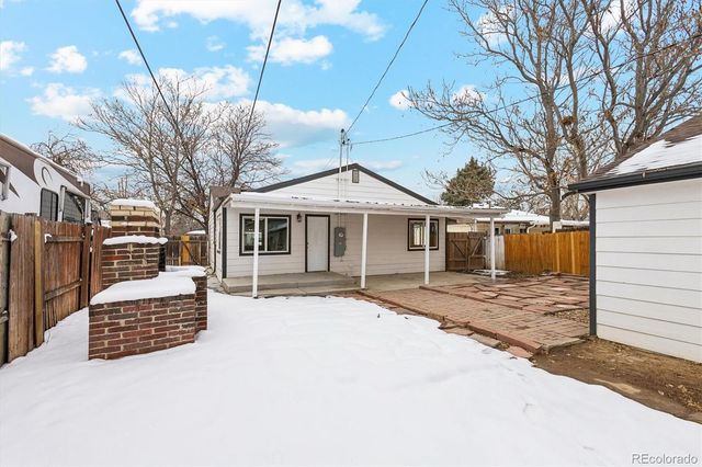 1680 Newark Street, Aurora, CO 80010