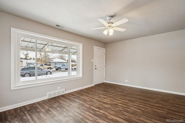 1680 Newark Street, Aurora, CO 80010