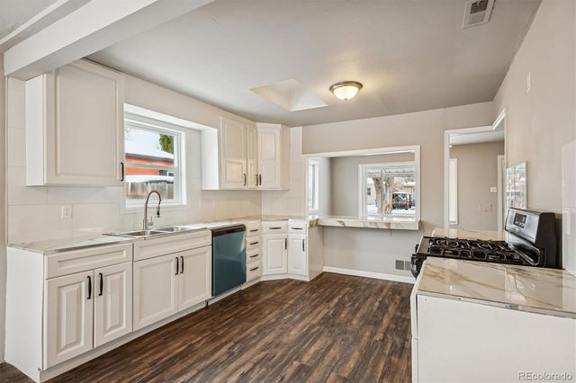 1680 Newark Street, Aurora, CO 80010