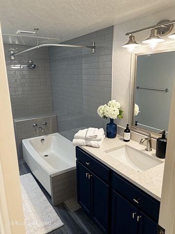 1730 Crest Point Drive, Arlington, TX 76012