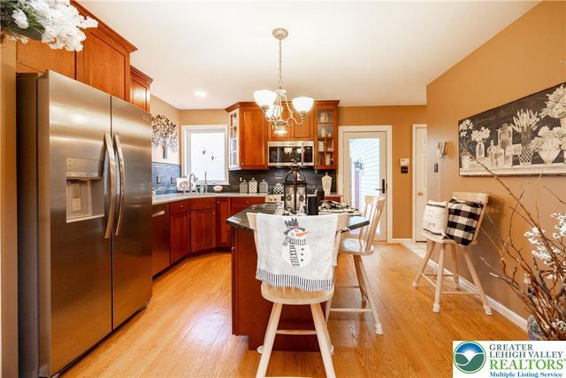 319 Surrey Place, Macungie Boro, PA 18062