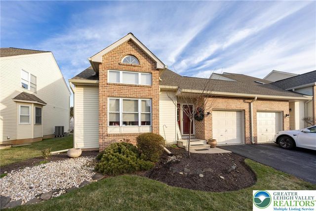 319 Surrey Place, Macungie Boro, PA 18062