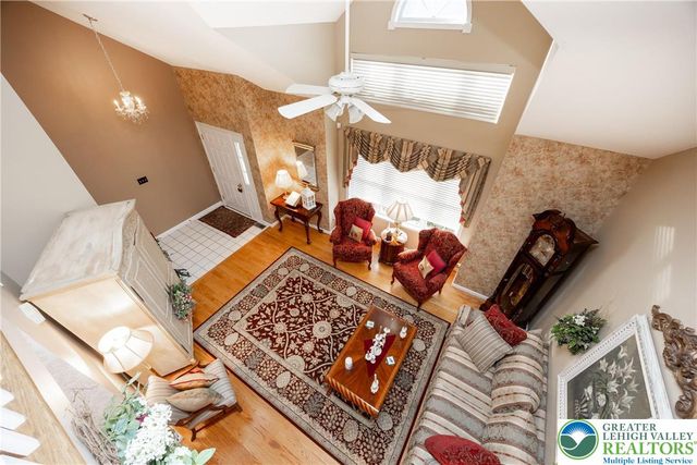 319 Surrey Place, Macungie Boro, PA 18062