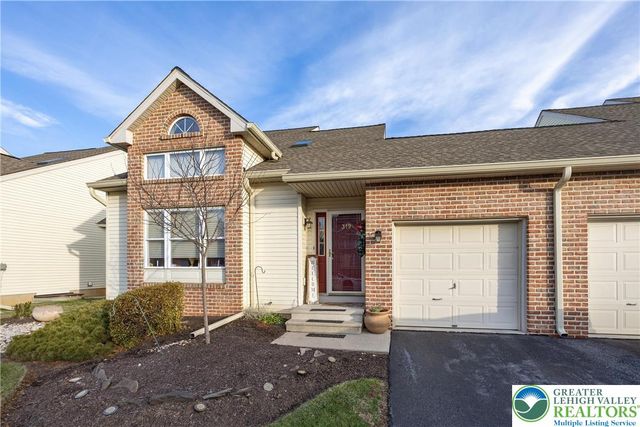 319 Surrey Place, Macungie Boro, PA 18062