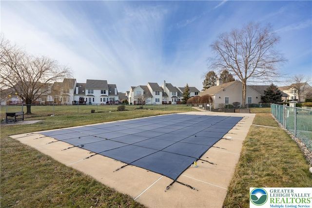 319 Surrey Place, Macungie Boro, PA 18062