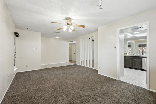 544 Auburn Drive, Lewisville, TX 75067