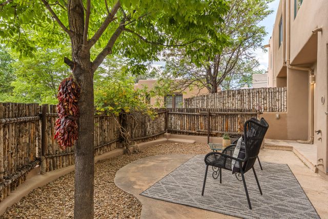 108 Monte Vista Place C, Santa Fe, NM 87501