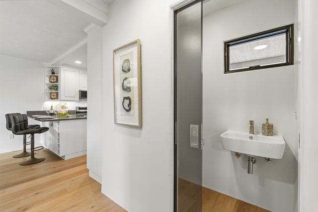 108 Monte Vista Place C, Santa Fe, NM 87501