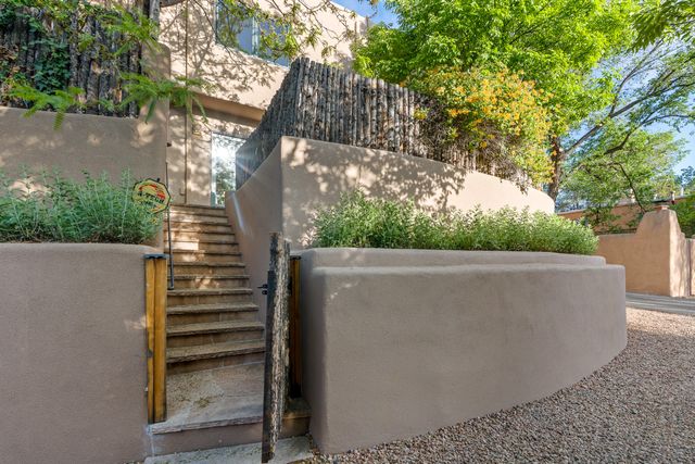 108 Monte Vista Place C, Santa Fe, NM 87501