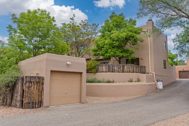 108 Monte Vista Place C, Santa Fe, NM 87501