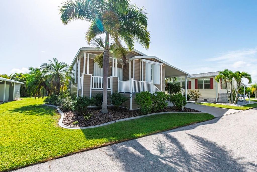 31 COPENHAGEN AVENUE, Punta Gorda, FL 33950