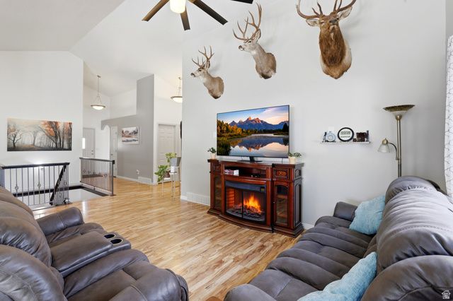 1379 N 2530 W, Clinton, UT 84015