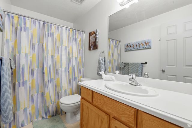 1379 N 2530 W, Clinton, UT 84015