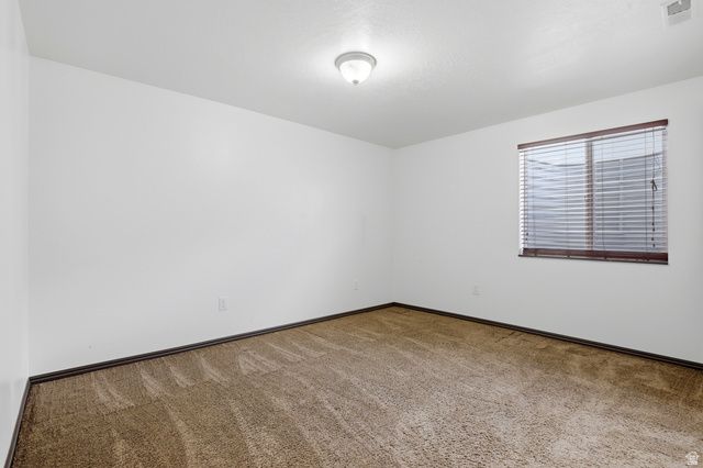 1379 N 2530 W, Clinton, UT 84015