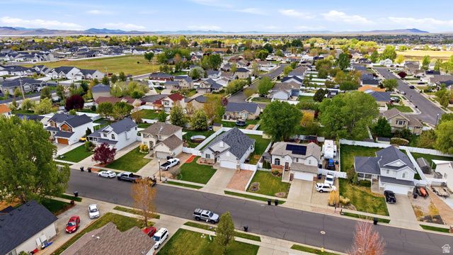 1379 N 2530 W, Clinton, UT 84015