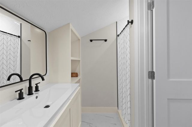 630 & 610 S Railroad Avenue, Shepherd, TX 77371