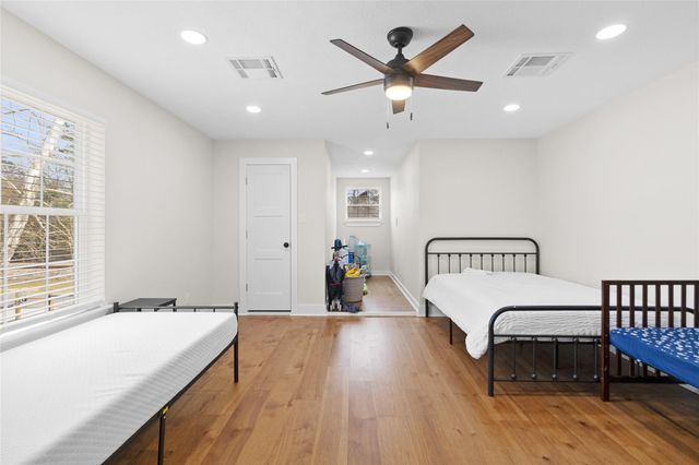 630 & 610 S Railroad Avenue, Shepherd, TX 77371