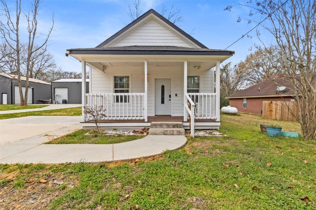 630 & 610 S Railroad Avenue, Shepherd, TX 77371