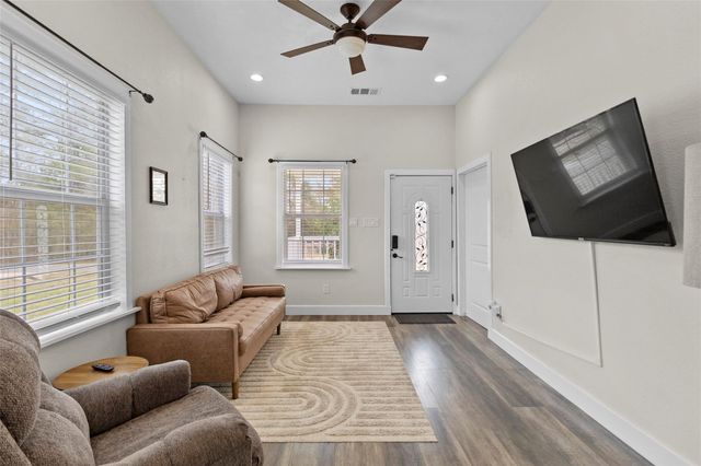 630 & 610 S Railroad Avenue, Shepherd, TX 77371