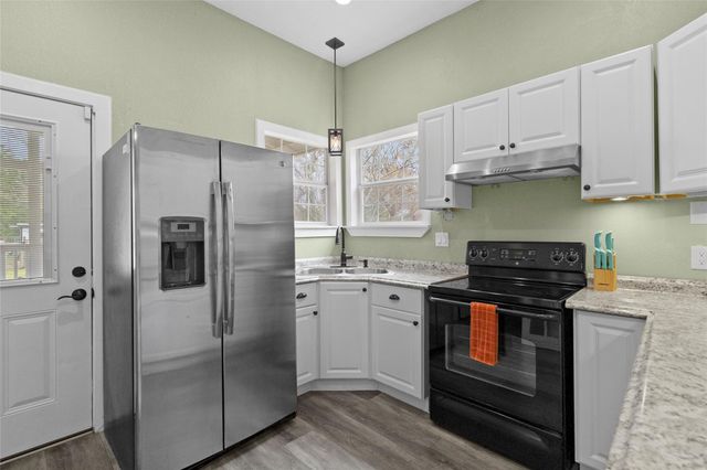 630 & 610 S Railroad Avenue, Shepherd, TX 77371