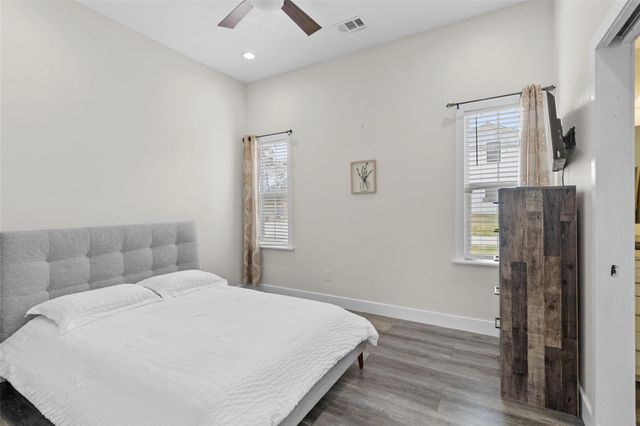 630 & 610 S Railroad Avenue, Shepherd, TX 77371