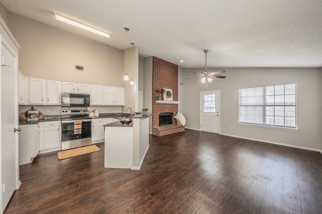 421 Sims Drive, Cedar Hill, TX 75104