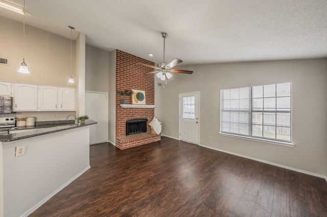 421 Sims Drive, Cedar Hill, TX 75104