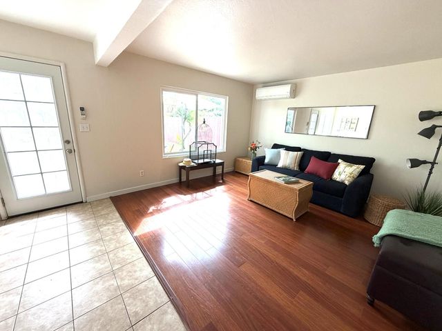 938 snyder, Davis, CA 95616