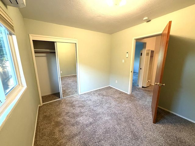 938 snyder, Davis, CA 95616