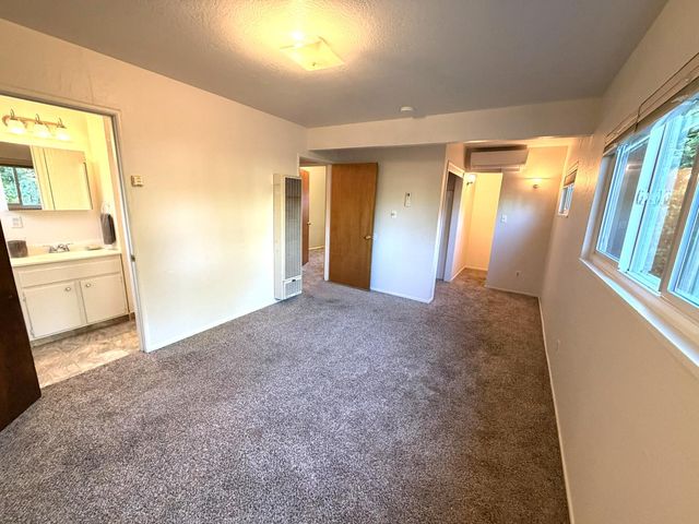 938 snyder, Davis, CA 95616