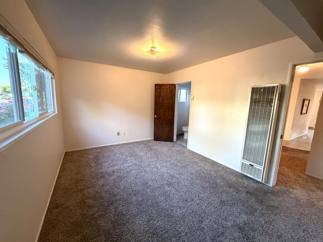 938 snyder, Davis, CA 95616