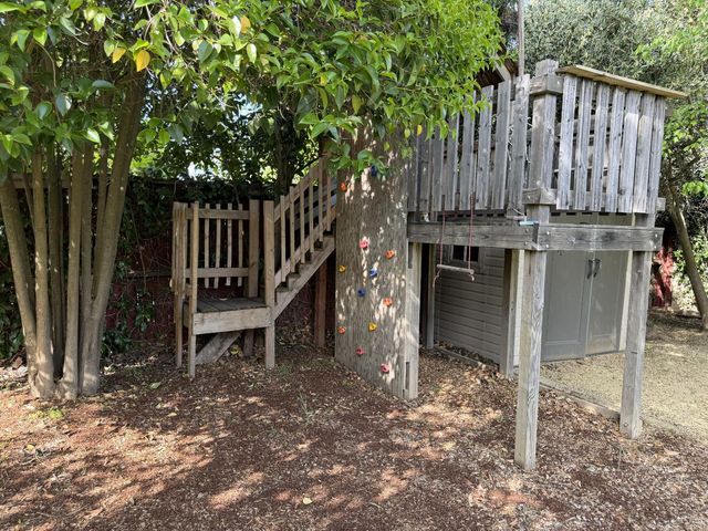 938 snyder, Davis, CA 95616