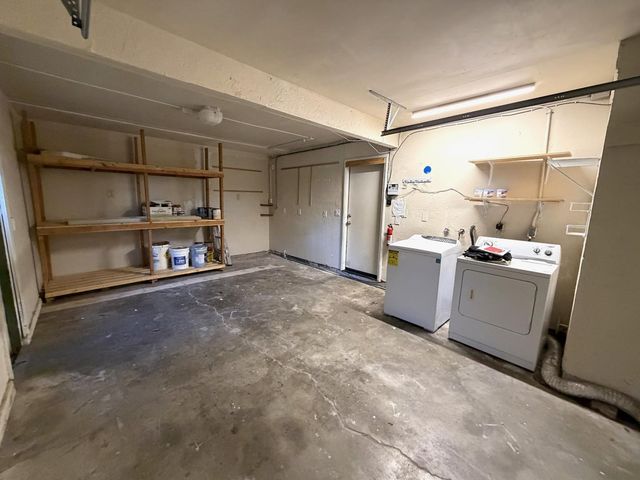 938 snyder, Davis, CA 95616