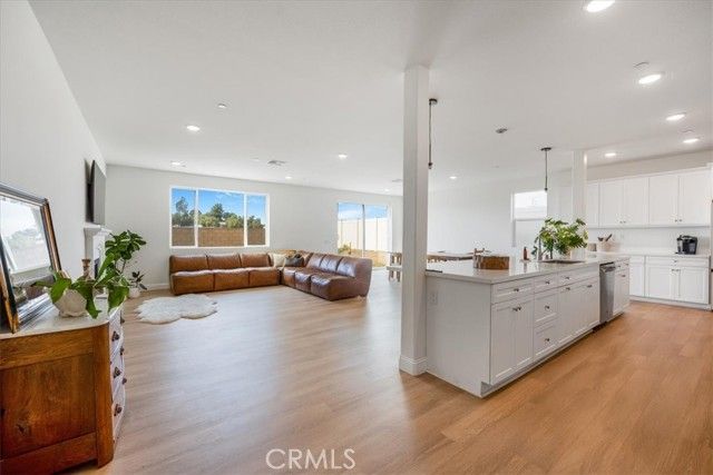 36195 Owens Drive, Winchester, CA 92596