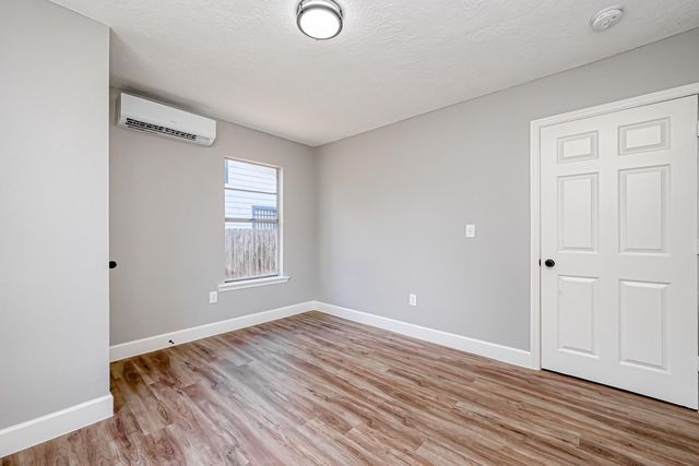 6715 Victoria Street A, Houston, TX 77020