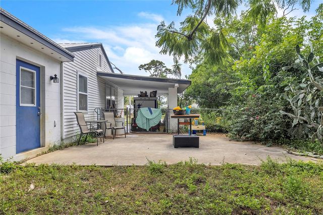 2055 WALTMAN STREET, Fort Myers, FL 33901