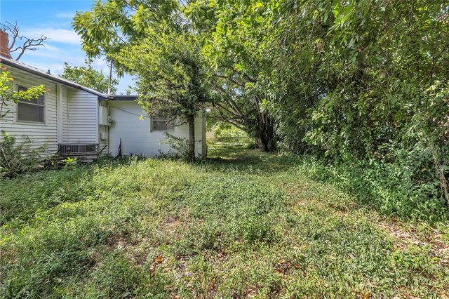 2055 WALTMAN STREET, Fort Myers, FL 33901