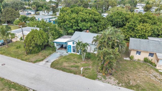 2055 WALTMAN STREET, Fort Myers, FL 33901