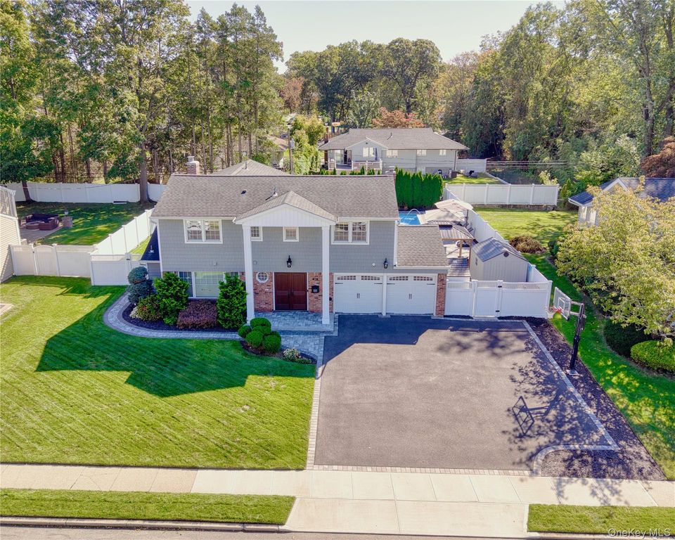 29 Voorhis Drive, Old Bethpage, NY 11804 — exterior