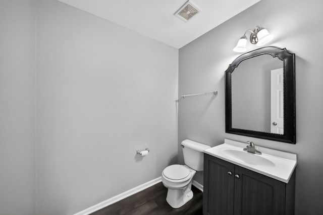 2321 Hudson Circle, Aurora, IL 60502