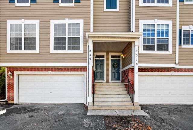 2321 Hudson Circle, Aurora, IL 60502