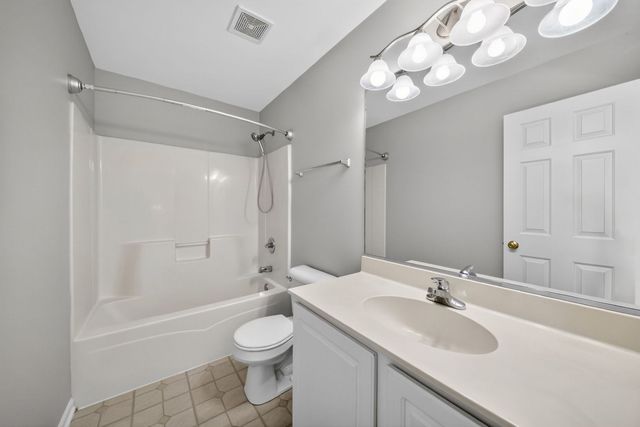 2321 Hudson Circle, Aurora, IL 60502