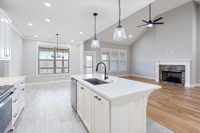 14 Skye Drive, Bella Vista, AR 72715