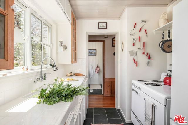 419 Hemlock Drive, Lake Arrowhead, CA 92352