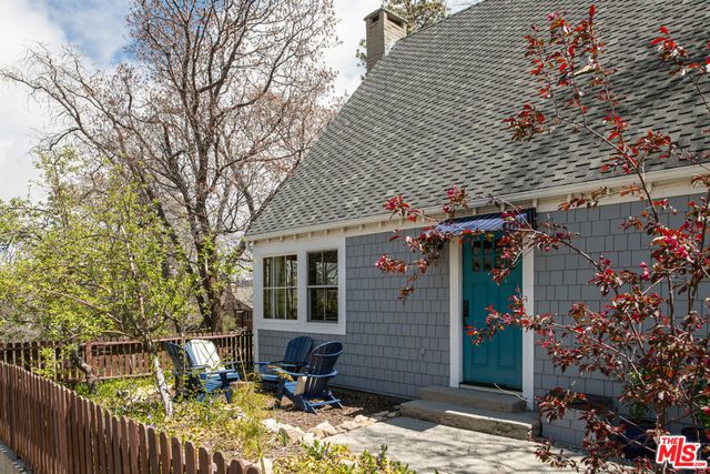 419 Hemlock Drive, Lake Arrowhead, CA 92352