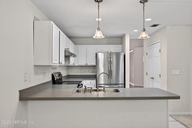 1568 BACKWATER Drive, Middleburg, FL 32068